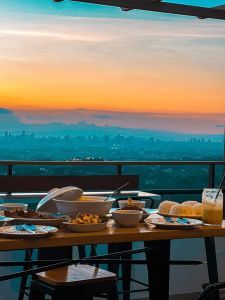 D’ Altitude Cafe and Restaurant image 4